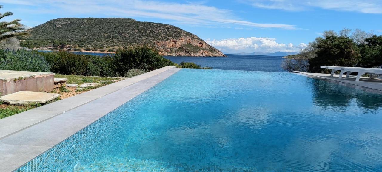 Summer Villa In Porto Rafti Exterior photo