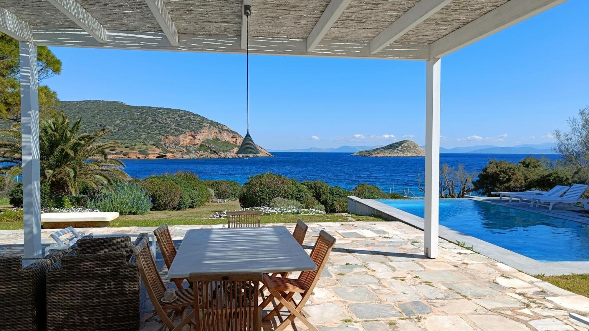 Summer Villa In Porto Rafti Exterior photo